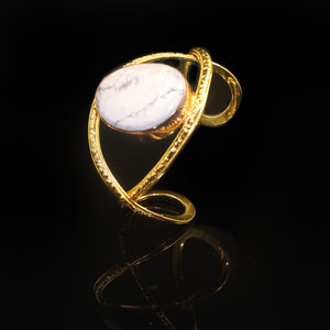 White Howlite 18k Gold-Plated Brass Bracelet | Moon Stone 18k Gold-Plated Necklace | Moon stone Gold-Plated Silver Ring | Yakubu Design | Image 4