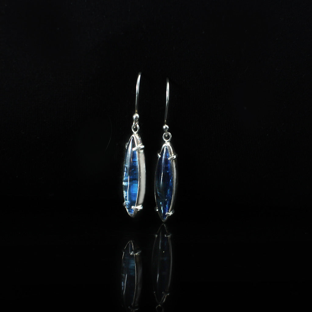 Lapis| Lapis lazuli Silver Bracelet | Lapis Lazuli Choker Necklace | Keynite Set Earing | Yakubu Design 6